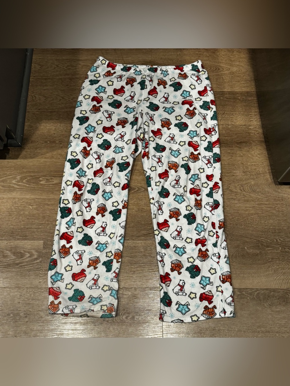Wondershop White Holiday Animal & Star Print Lounge Pants